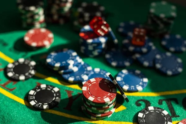 dkk Round-led table rhythm